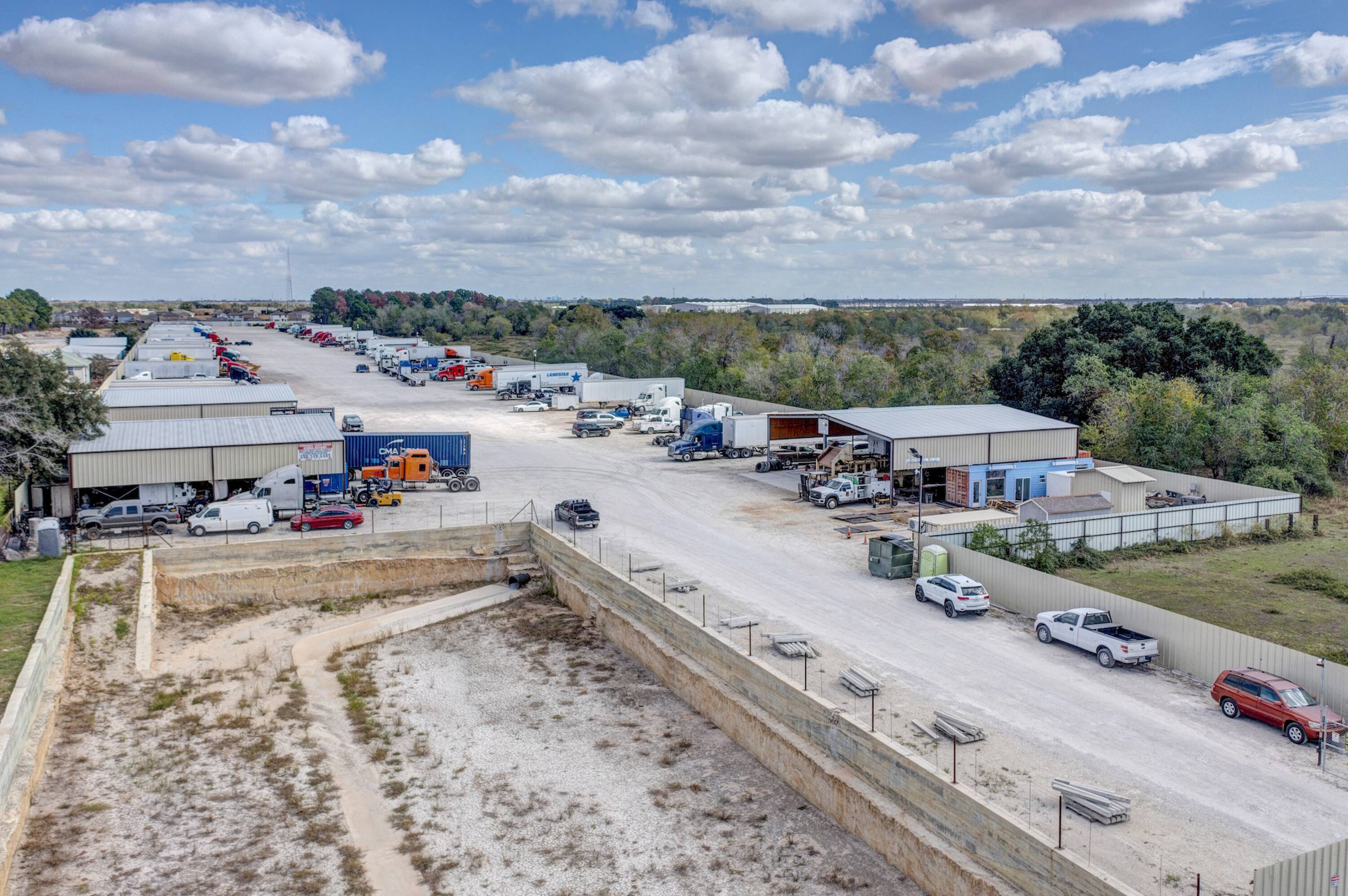 10.7-Acre Outdoor Storage Yard