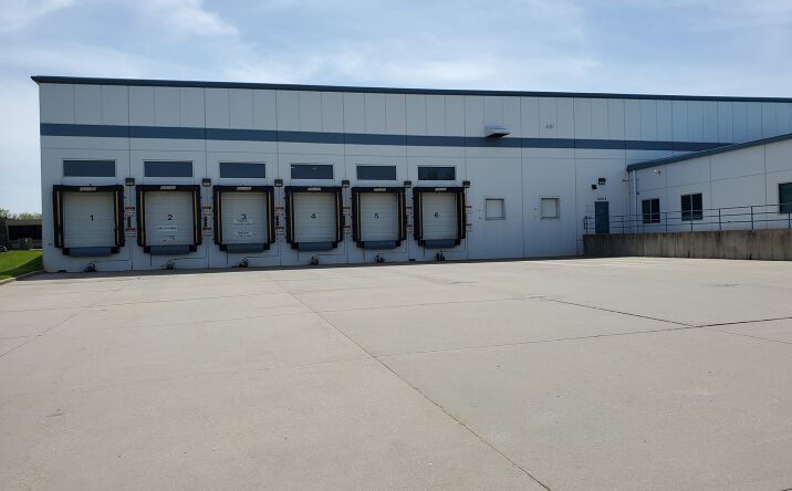 Pictures of Industrial property located at 1401 NW Moundview Dr, Topeka, KS 66618 for lease - image #1