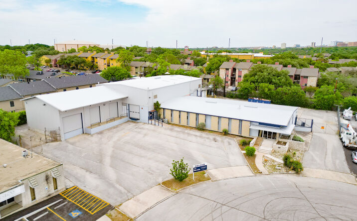 image of property at 5423 Jackwood Dr San Antonio, TX 78238