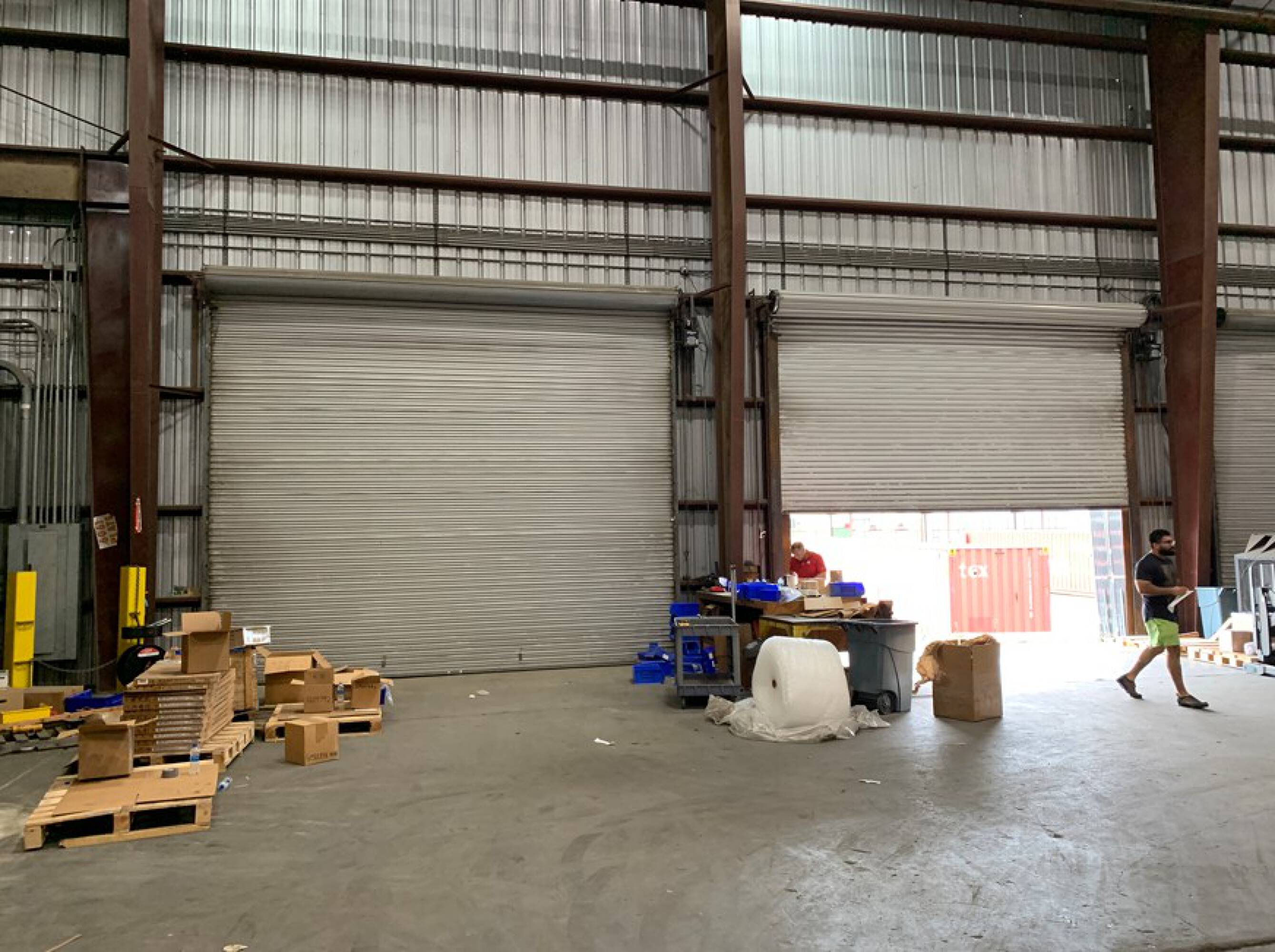 ±53,573 SF Office | Warehouse