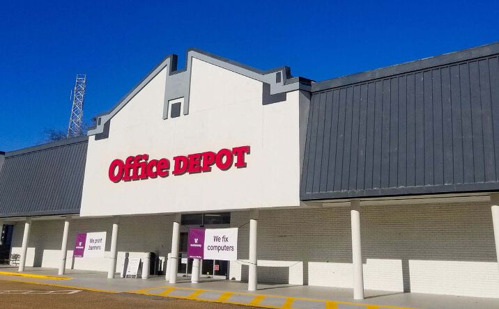 Pictures of Retail property located at 1897 W Pinhook Road & Kaliste Saloom Road, Lafayette, LA 70508 for lease - image #1