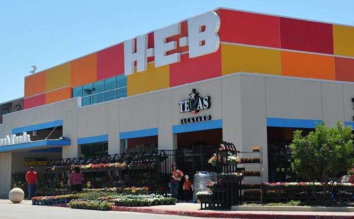Pictures of Retail property located at 10628 Culebra Rd, San Antonio, TX 78251 for lease - image #1