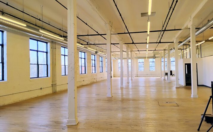Pictures of Office, Industrial property located at 424 N Oakley Blvd, Chicago, IL 60612 for lease - image #1