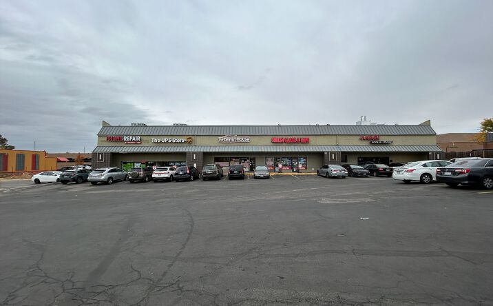 Pictures of Retail property located at 3124 S Parker Rd, Aurora, CO 80014 for lease - image #1