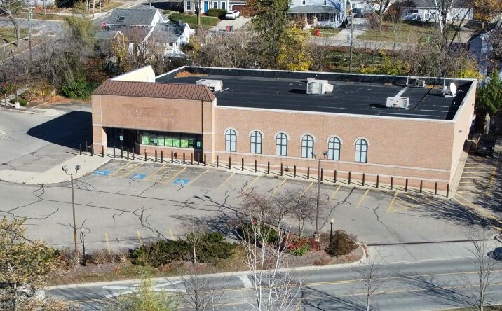 Pictures of Retail, Office property located at 640 N Milford Rd, Milford, MI 48381 for lease - image #1