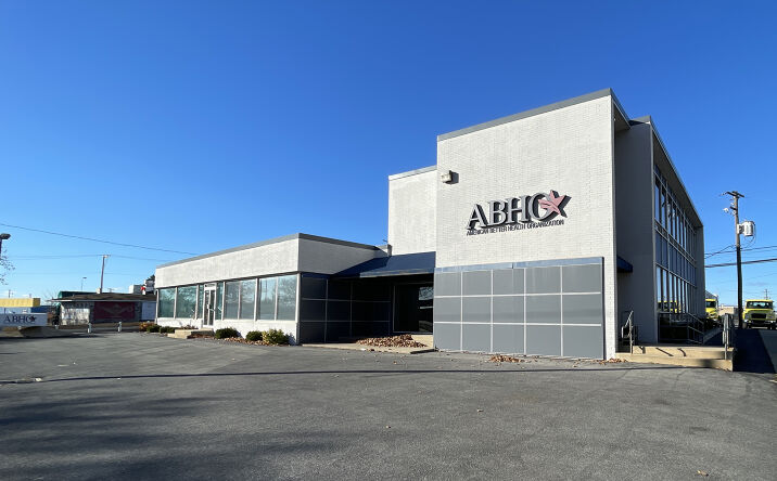 Pictures of Office property located at 667 Union Blvd, Allentown, PA 18109 for lease - image #1