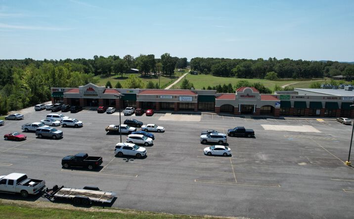 Pictures of Retail, Office, Restaurant property located at 25127 AR-5, Lonsdale, AR 72087 for lease - image #1