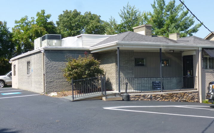Pictures of Office property located at 1209 N Wilcox Dr, Kingsport, TN 37660 for lease - image #1