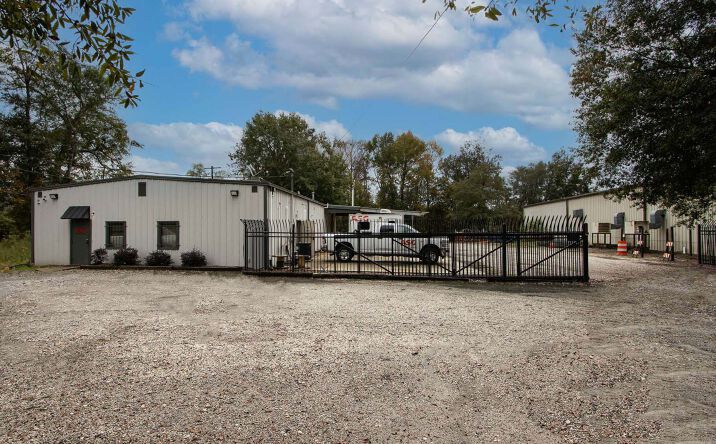 Pictures of Office, Industrial property located at 1446 Pineview Dr, Columbia, SC 29209 for lease - image #1