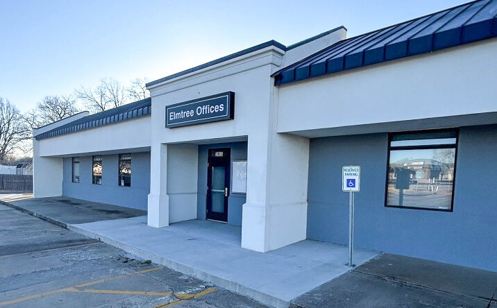 Pictures of Retail, Office property located at 2005 S Elm Pl, Broken Arrow, OK 74012 for lease - image #1