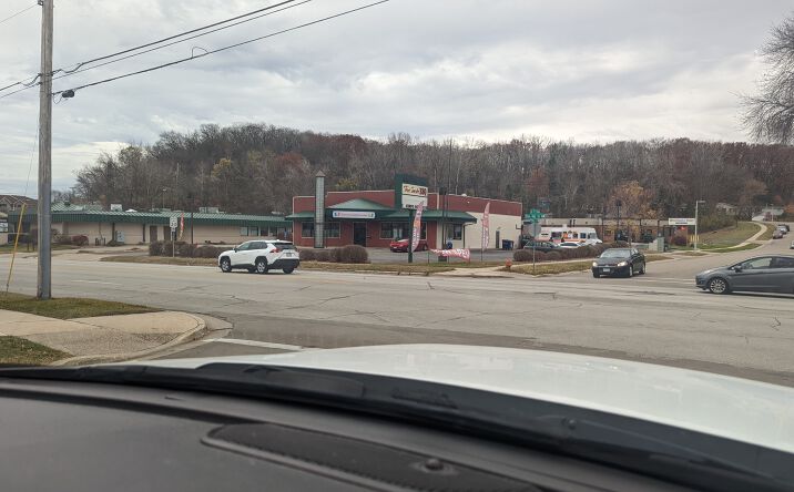 Pictures of Retail, Restaurant property located at 2040 Viking Dr NW, Rochester, MN 55901 for lease - image #1