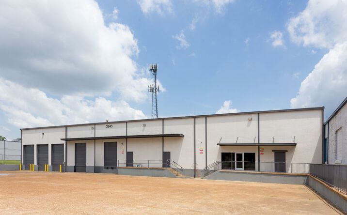 Pictures of Industrial property located at 3543 Lamar Avenue, Memphis, TN 38118 for lease - image #1