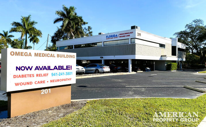 Pictures of Office property located at 201 4th Ave E, Bradenton, FL 34208 for lease - image #1