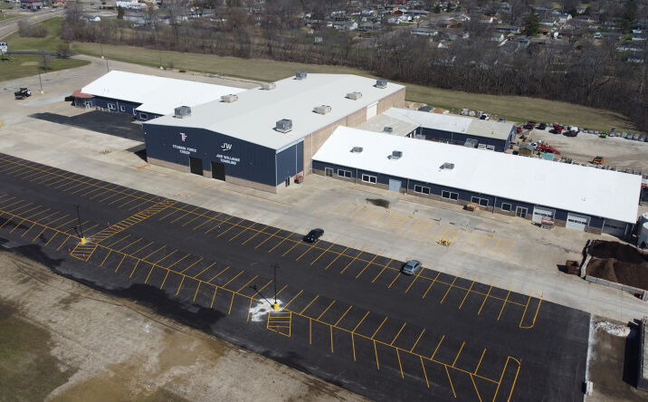 Pictures of Industrial property located at 4200 E Washington St, East Peoria, IL 61611 for lease - image #1