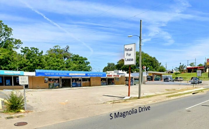Pictures of Retail property located at 1016 S Magnolia Dr, Tallahassee, FL 32301 for lease - image #1