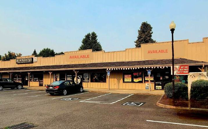 Pictures of Retail property located at 5245 - 5247 Commercial St SE, Salem, OR 97306 for lease - image #1