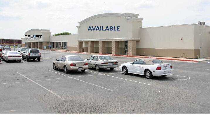 Pictures of Retail property located at 2567 SW Military Dr, San Antonio, TX 78224 for lease - image #1