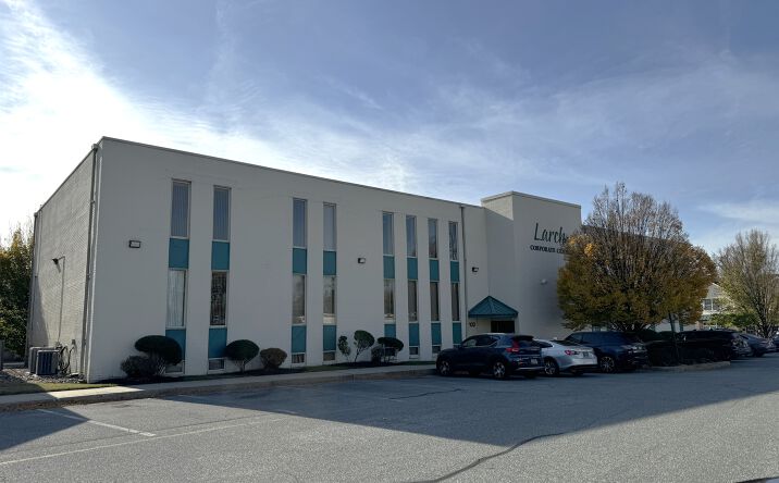 Pictures of Office property located at 102 Larch Cir, Wilmington, DE 19804 for lease - image #1