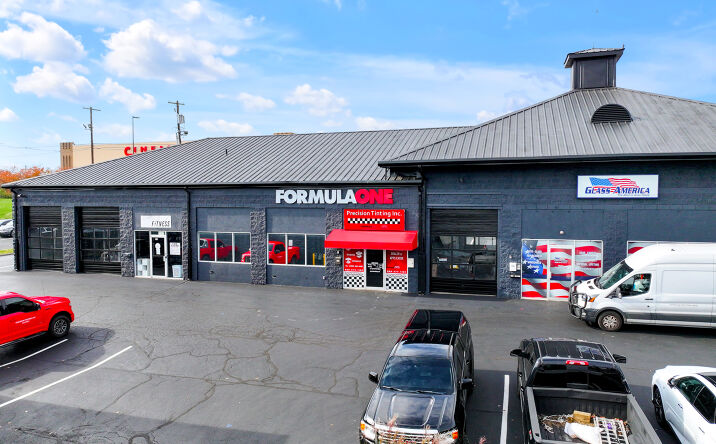 Pictures of Retail property located at 3801 Nicholasville Centre Dr, Lexington, KY 40503 for lease - image #1