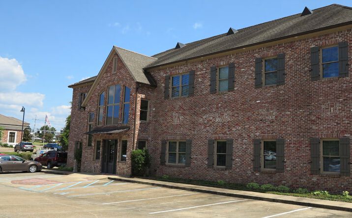 Pictures of Office property located at 725 Avignon Dr, Ridgeland, MS 39157 for lease - image #1