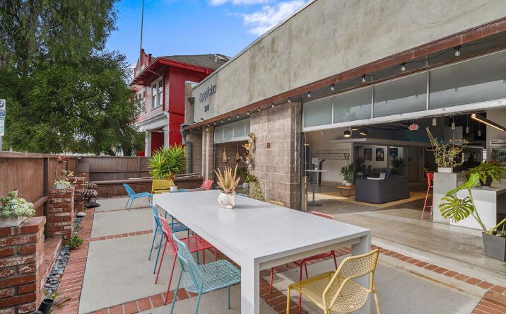Pictures of Office property located at 215 Rose Ave, Venice, CA 90291 for lease - image #1
