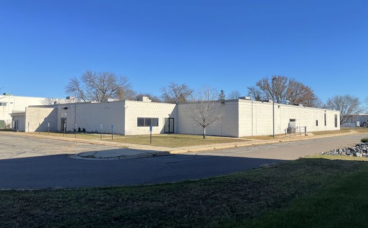 Pictures of Office property located at 11 McLeland Rd, St Cloud, MN 56303 for lease - image #1