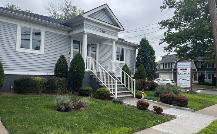 Pictures of Special Purpose property located at 116 Lamberts Ln, Staten Island, NY 10314 for lease - image #1