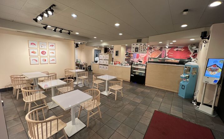Pictures of Restaurant property located at 1717 SW Park Ave, Portland, OR 97201 for lease - image #1
