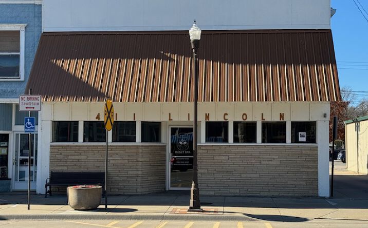411 Lincoln Ave, Wamego, KS 66547 | Crexi.com