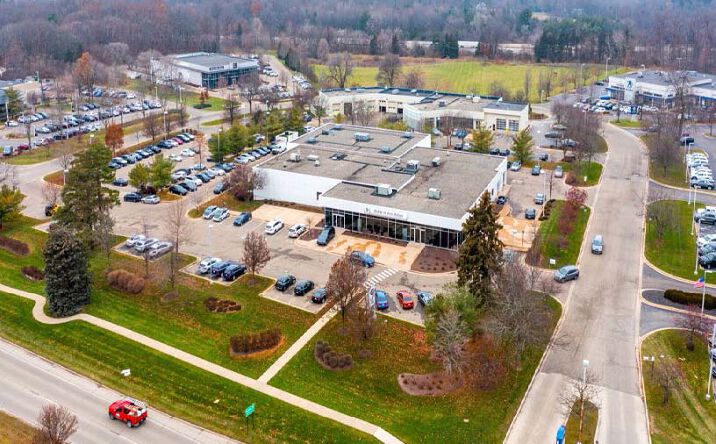 Pictures of Retail property located at 501 & 515 Auto Mall Dr, Ann Arbor, MI 48103 for lease - image #1