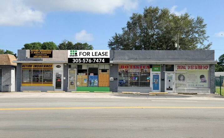 Pictures of Retail property located at 13639 W Dixie Hwy, North Miami, FL 33161 for lease - image #1