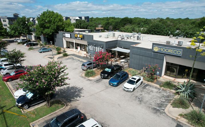 Pictures of Retail, Industrial property located at 4930 South Congress Avenue, Austin, TX 78745 for lease - image #1