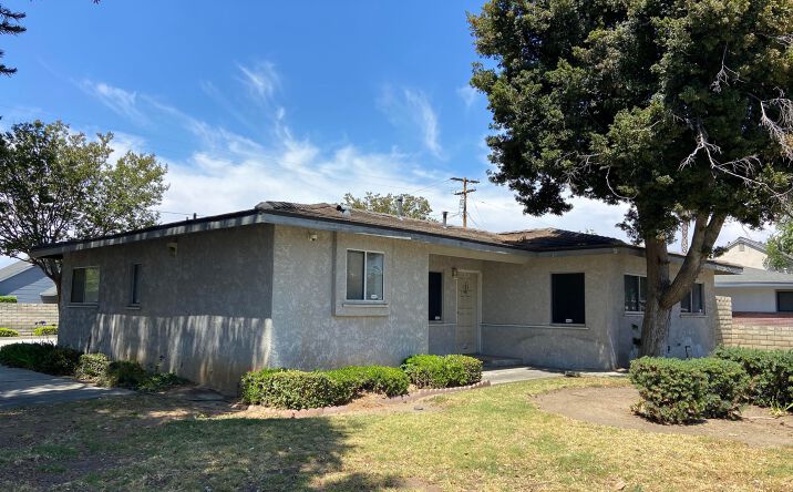 Pictures of Office property located at 3557 Arlington Ave, Riverside, CA 92506 for lease - image #1
