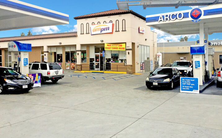 Pictures of Retail property located at 3411 W Florence Ave, Los Angeles, CA 90043 for lease - image #1