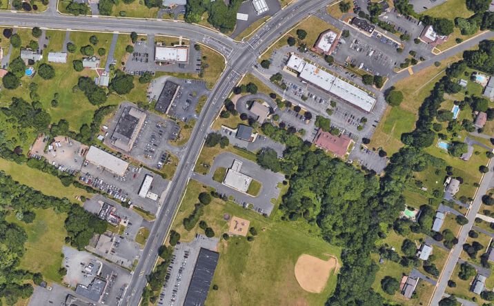 Pictures of Retail property located at 425 US-206, Hillsborough Township, NJ 08844 for lease - image #1