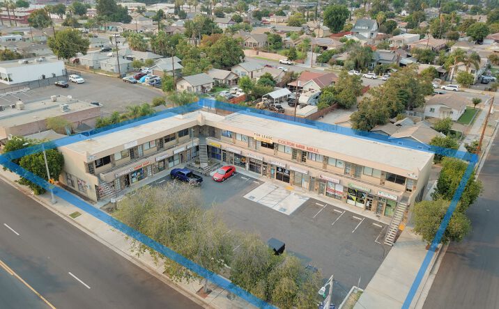 Pictures of Retail property located at 415 W Valley Blvd, Colton, CA 92324 for lease - image #1