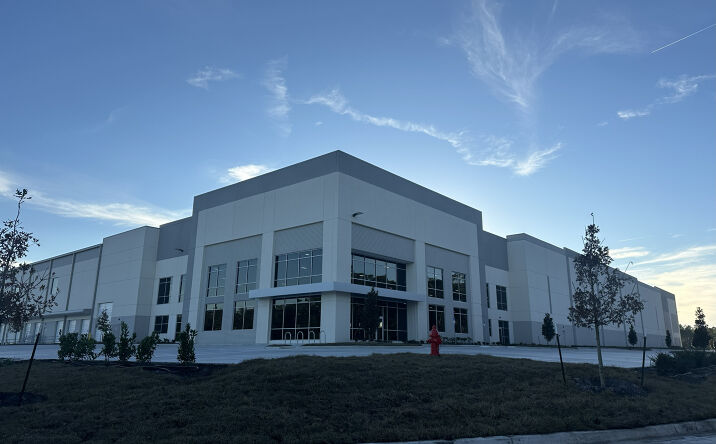 Pictures of Industrial property located at 5550 POW-MIA Memorial Pkwy, Jacksonville, FL 32221 for lease - image #1