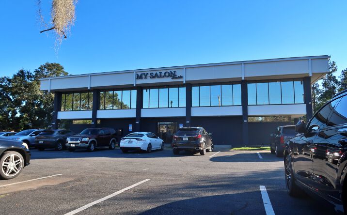 Pictures of Retail, Office property located at 2727 Apalachee Pkwy, Tallahassee, FL 32301 for lease - image #1