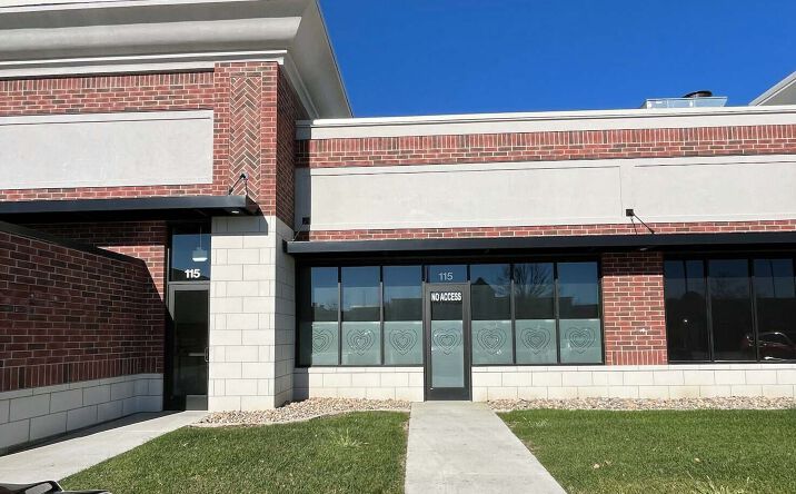 Pictures of Retail property located at 6920 EP True Pkwy, West Des Moines, IA 50266 for lease - image #1