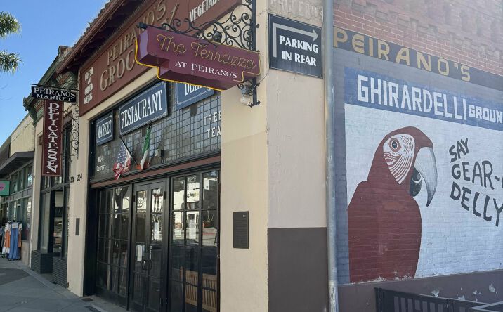 Pictures of Restaurant property located at 204 E Main St, Ventura, CA 93001 for lease - image #1