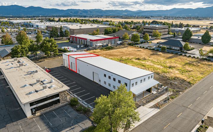 Commercial Property For Lease Medford Oregon 2074 Commerce Dr, Medford, OR 97504 | Crexi.com