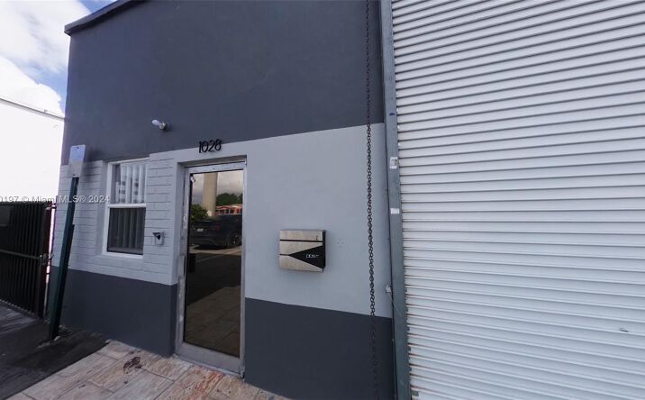 Pictures of Industrial property located at 1028 E 17th St # 1028, Hialeah, FL 33010 for lease - image #1
