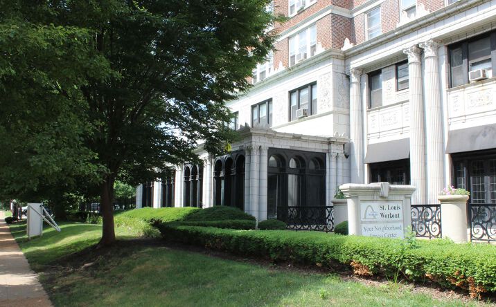 Pictures of Retail, Office property located at 245 Union Blvd, St. Louis, MO 63108 for lease - image #1