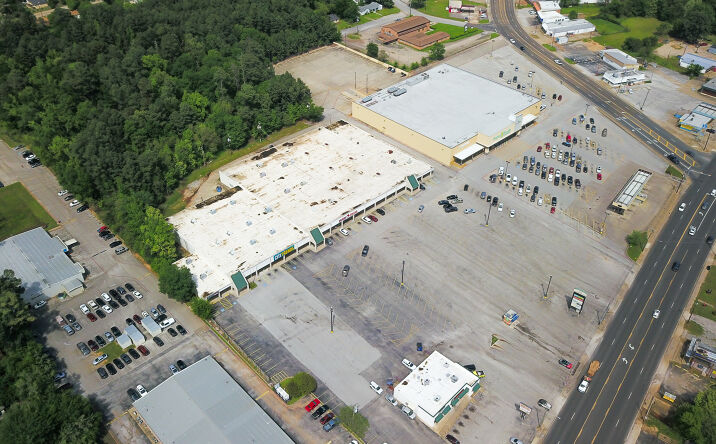 Pictures of Retail, Office property located at 1201-1215 E Marshall Ave, Longview, TX 75601 for lease - image #1