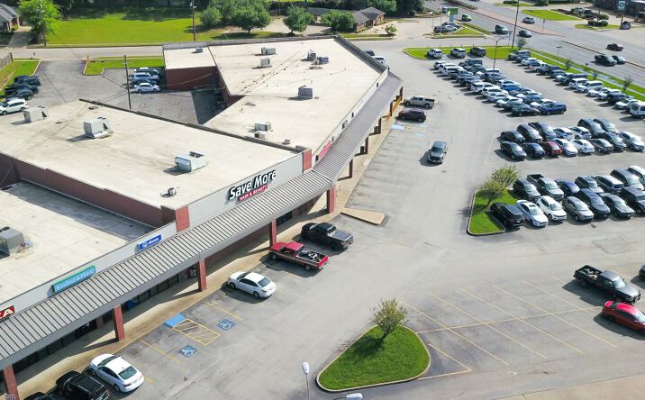 Pictures of Retail property located at 1700 SsE Loop 323, Tyler, TX 75701 for lease - image #1