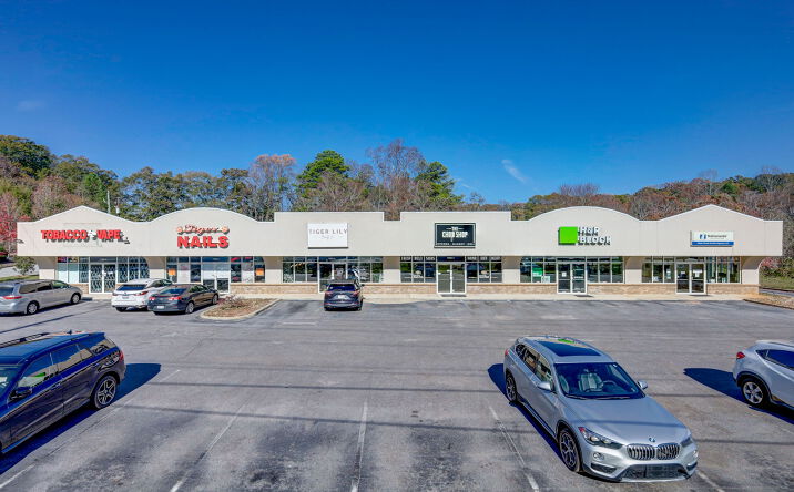 Pictures of Retail property located at 1353 Tiger Blvd, Clemson, SC 29631 for lease - image #1