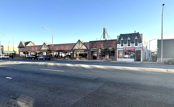 Pictures of Retail property located at 270 Sunrise Hwy, Rockville Centre, NY 11570 for sales - image #1