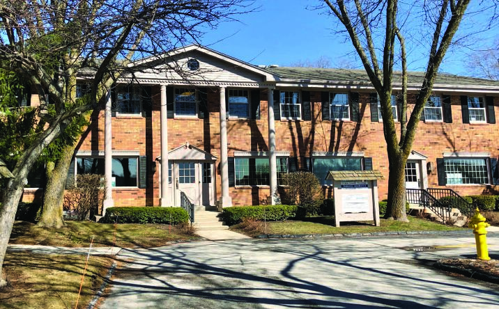 Pictures of Office property located at W62 N244-248 Washington Avenue, Cedarburg, WI 53012 for lease - image #1