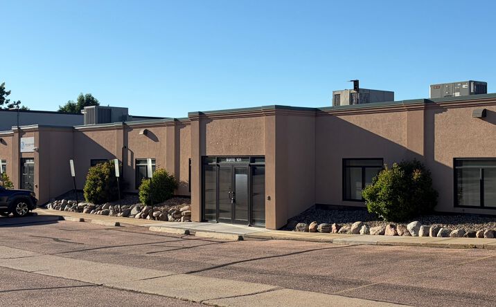 Pictures of Retail, Office property located at 400 S Sycamore Ave, Sioux Falls, SD 57110 for lease - image #1