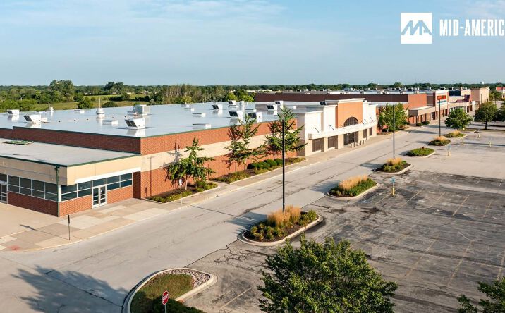 Pictures of Retail property located at 7200 Woodward Avenue Woodridge, IL, Woodridge, IL 60517 for lease - image #1
